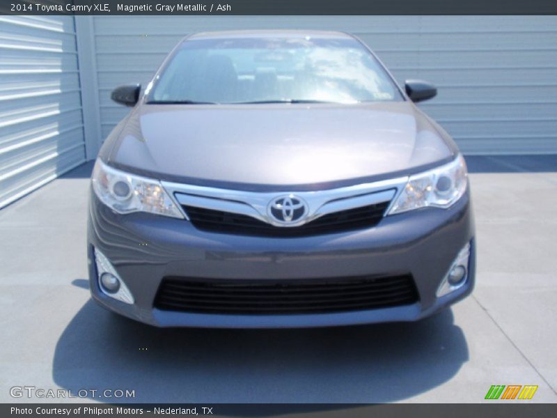 Magnetic Gray Metallic / Ash 2014 Toyota Camry XLE
