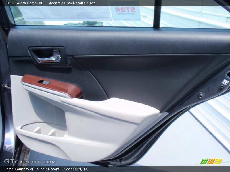 Magnetic Gray Metallic / Ash 2014 Toyota Camry XLE