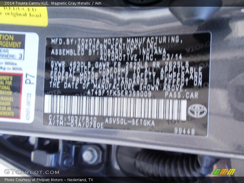 Magnetic Gray Metallic / Ash 2014 Toyota Camry XLE