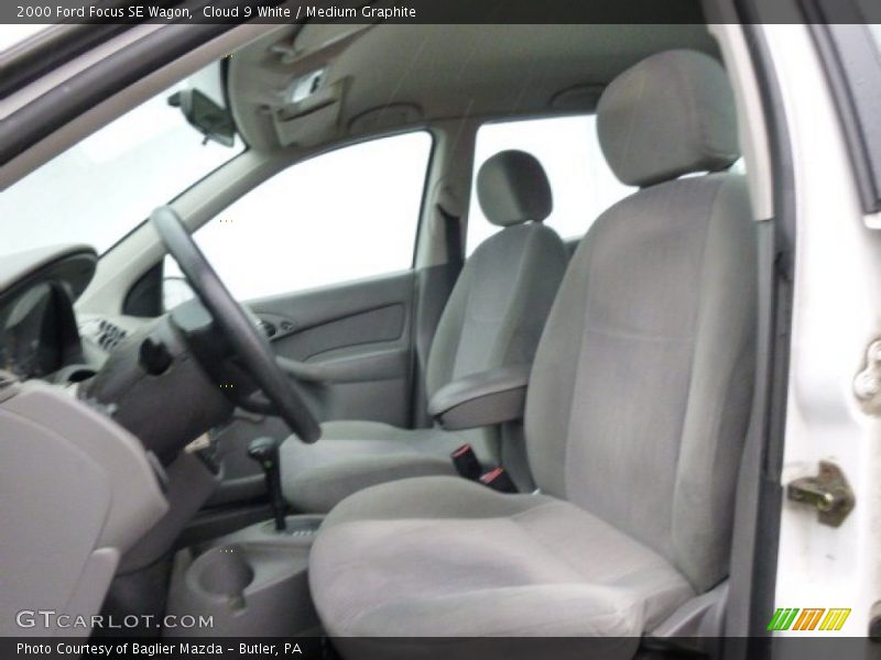 Cloud 9 White / Medium Graphite 2000 Ford Focus SE Wagon