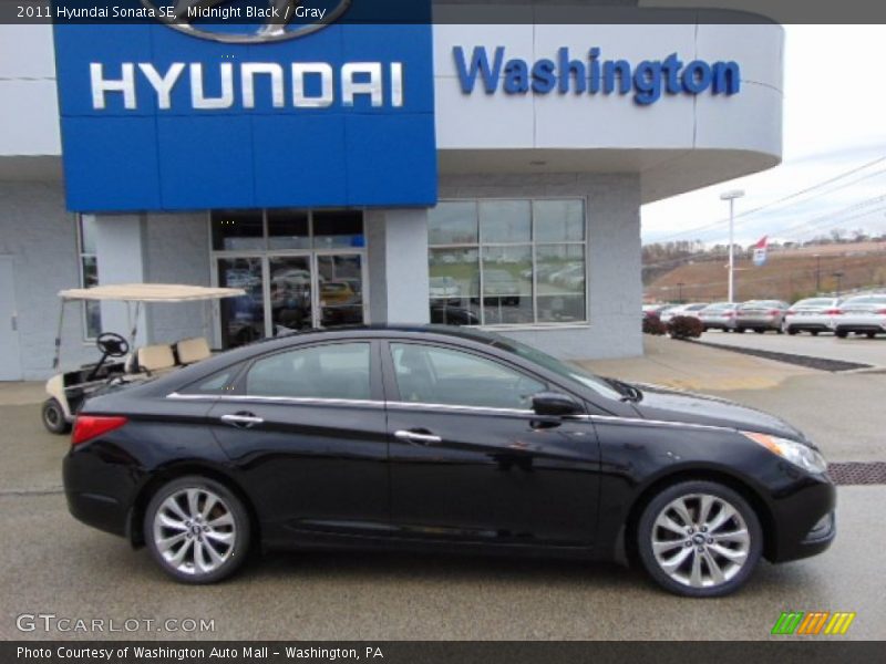 Midnight Black / Gray 2011 Hyundai Sonata SE