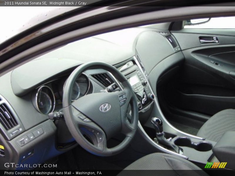 Midnight Black / Gray 2011 Hyundai Sonata SE