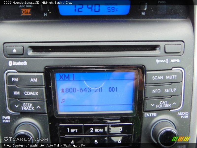 Midnight Black / Gray 2011 Hyundai Sonata SE