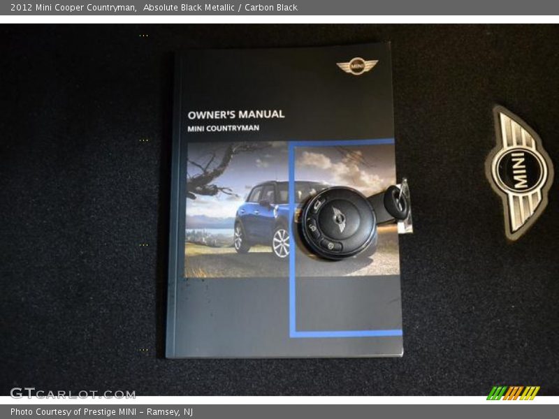 Absolute Black Metallic / Carbon Black 2012 Mini Cooper Countryman