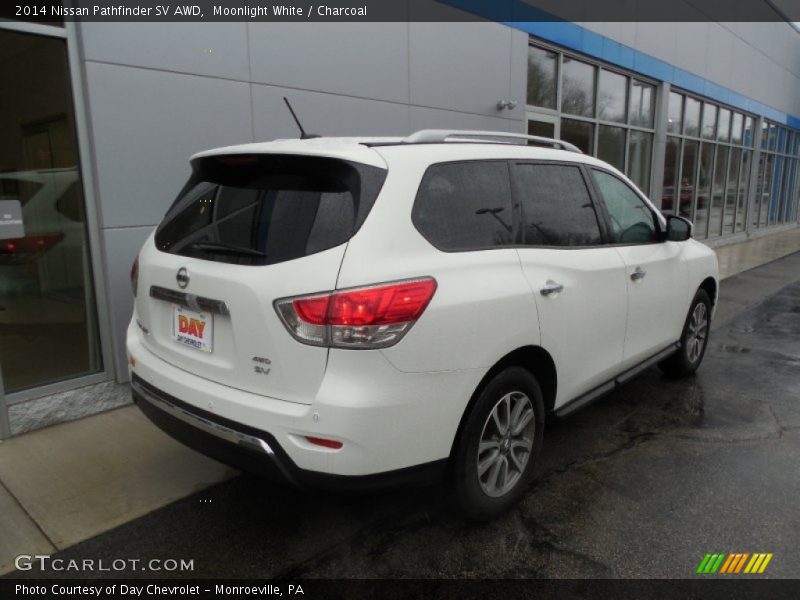 Moonlight White / Charcoal 2014 Nissan Pathfinder SV AWD