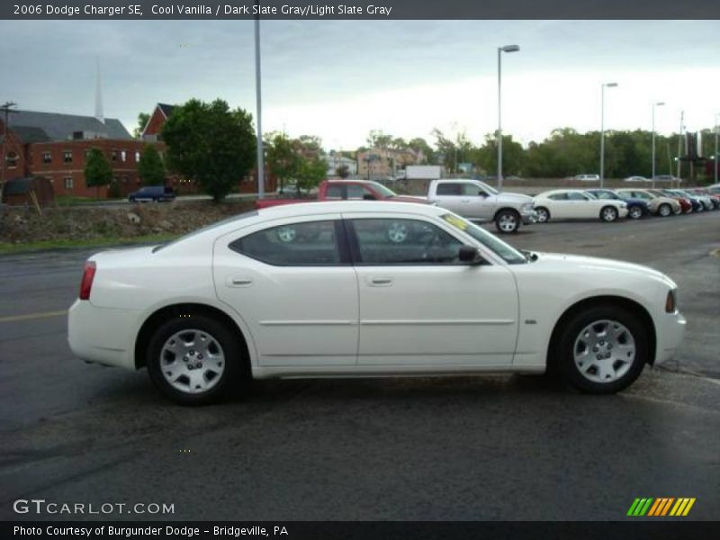 Cool Vanilla / Dark Slate Gray/Light Slate Gray 2006 Dodge Charger SE