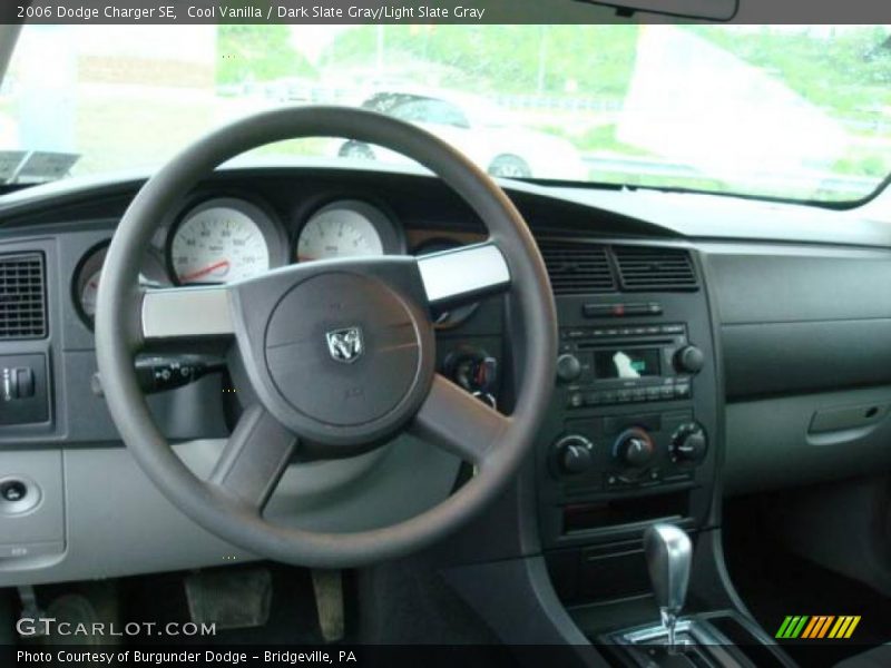 Cool Vanilla / Dark Slate Gray/Light Slate Gray 2006 Dodge Charger SE