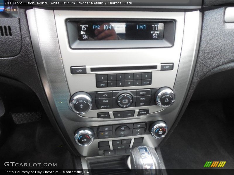 White Platinum Tri-coat Metallic / Charcoal Black 2010 Ford Fusion Hybrid