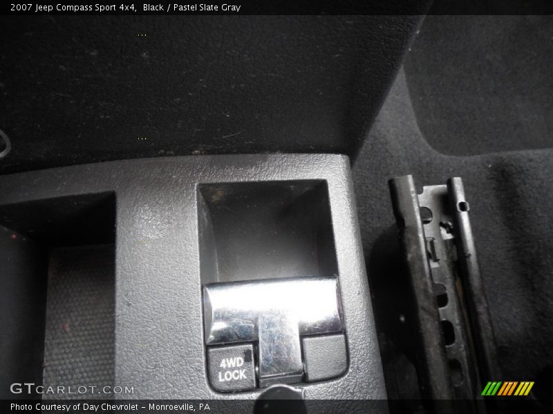 Black / Pastel Slate Gray 2007 Jeep Compass Sport 4x4