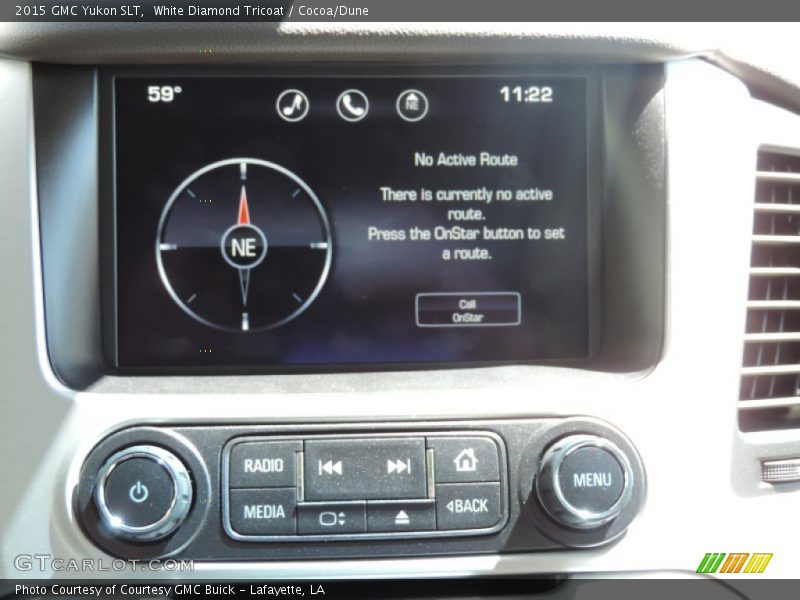 White Diamond Tricoat / Cocoa/Dune 2015 GMC Yukon SLT