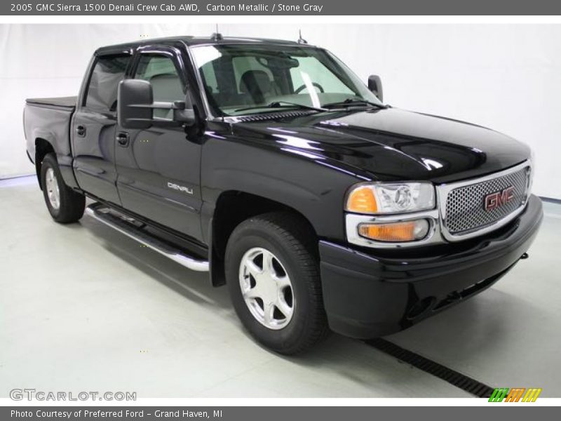 Carbon Metallic / Stone Gray 2005 GMC Sierra 1500 Denali Crew Cab AWD