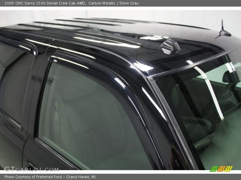 Carbon Metallic / Stone Gray 2005 GMC Sierra 1500 Denali Crew Cab AWD