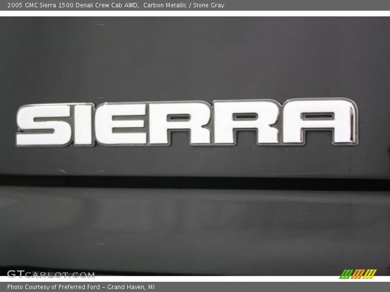 Carbon Metallic / Stone Gray 2005 GMC Sierra 1500 Denali Crew Cab AWD