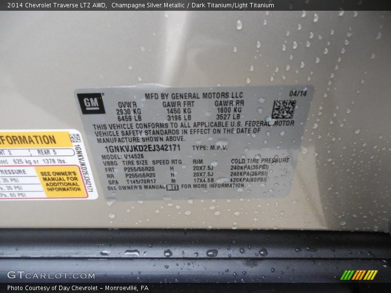 Champagne Silver Metallic / Dark Titanium/Light Titanium 2014 Chevrolet Traverse LTZ AWD