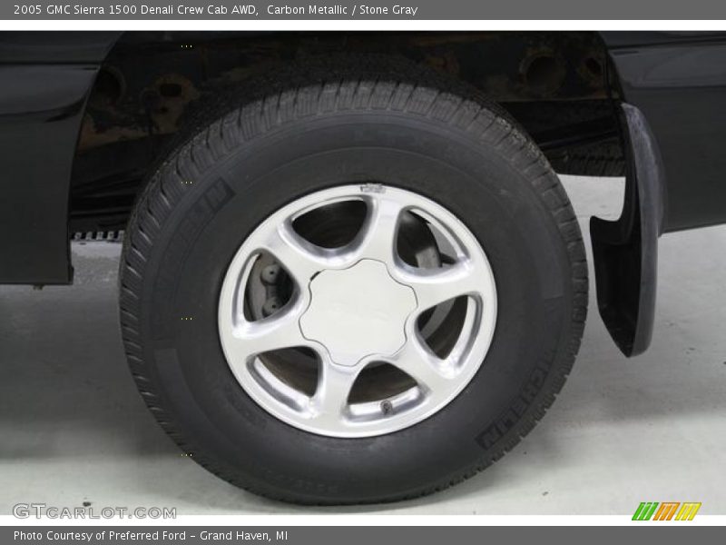 Carbon Metallic / Stone Gray 2005 GMC Sierra 1500 Denali Crew Cab AWD