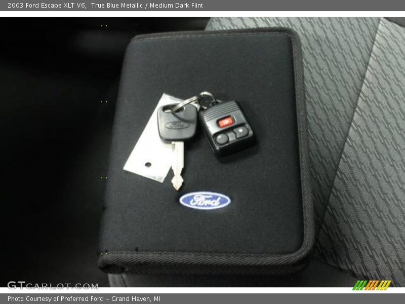 True Blue Metallic / Medium Dark Flint 2003 Ford Escape XLT V6