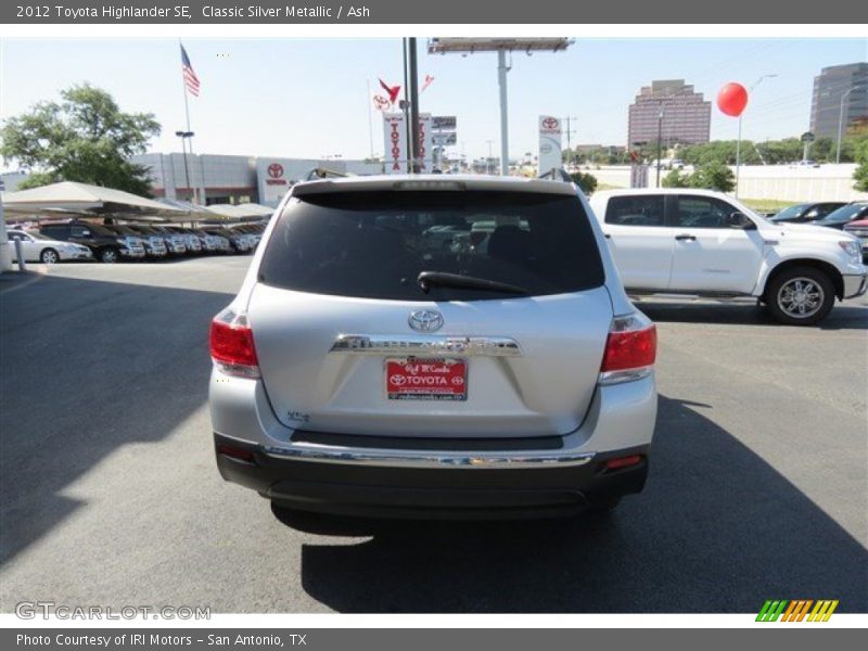 Classic Silver Metallic / Ash 2012 Toyota Highlander SE