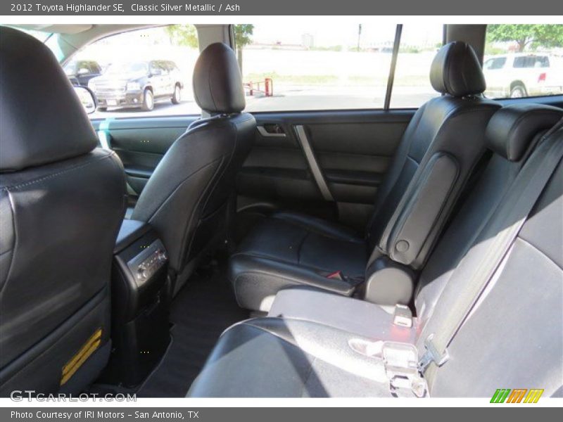 Classic Silver Metallic / Ash 2012 Toyota Highlander SE