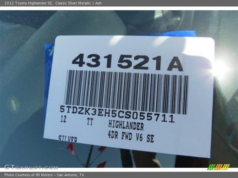 Classic Silver Metallic / Ash 2012 Toyota Highlander SE