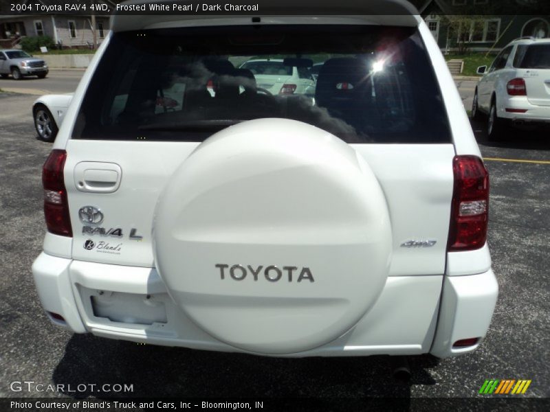 Frosted White Pearl / Dark Charcoal 2004 Toyota RAV4 4WD
