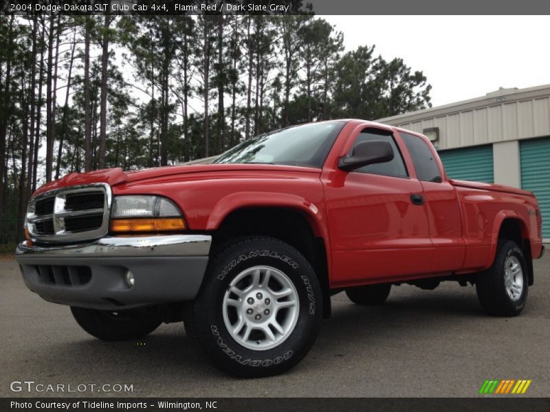 Flame Red / Dark Slate Gray 2004 Dodge Dakota SLT Club Cab 4x4