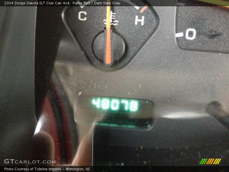 Flame Red / Dark Slate Gray 2004 Dodge Dakota SLT Club Cab 4x4