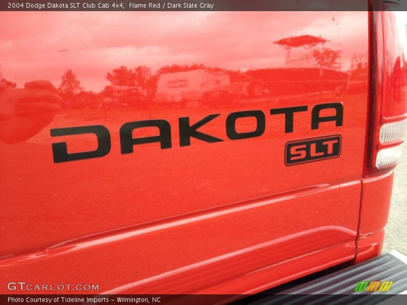 Flame Red / Dark Slate Gray 2004 Dodge Dakota SLT Club Cab 4x4