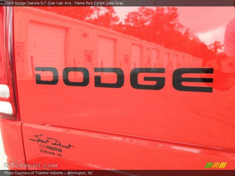 Flame Red / Dark Slate Gray 2004 Dodge Dakota SLT Club Cab 4x4