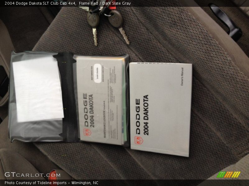 Flame Red / Dark Slate Gray 2004 Dodge Dakota SLT Club Cab 4x4