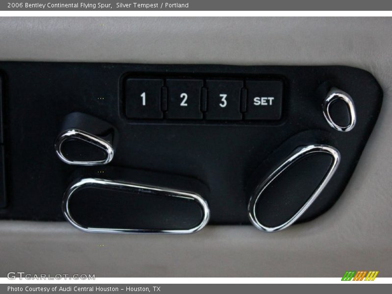 Silver Tempest / Portland 2006 Bentley Continental Flying Spur