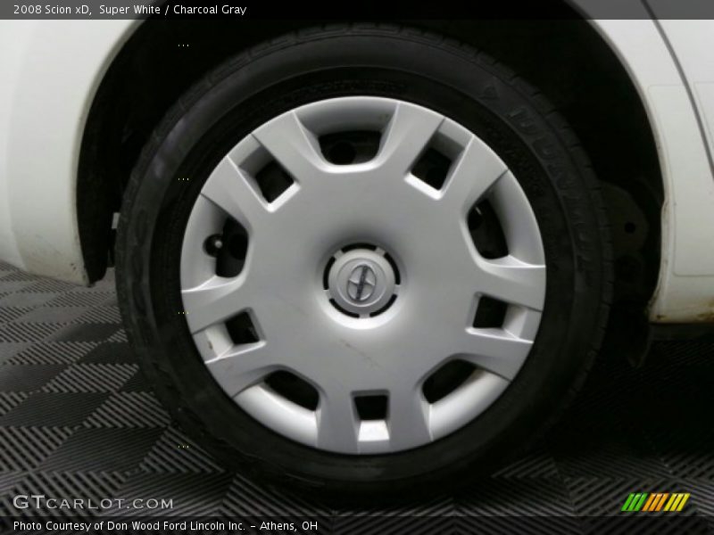 Super White / Charcoal Gray 2008 Scion xD
