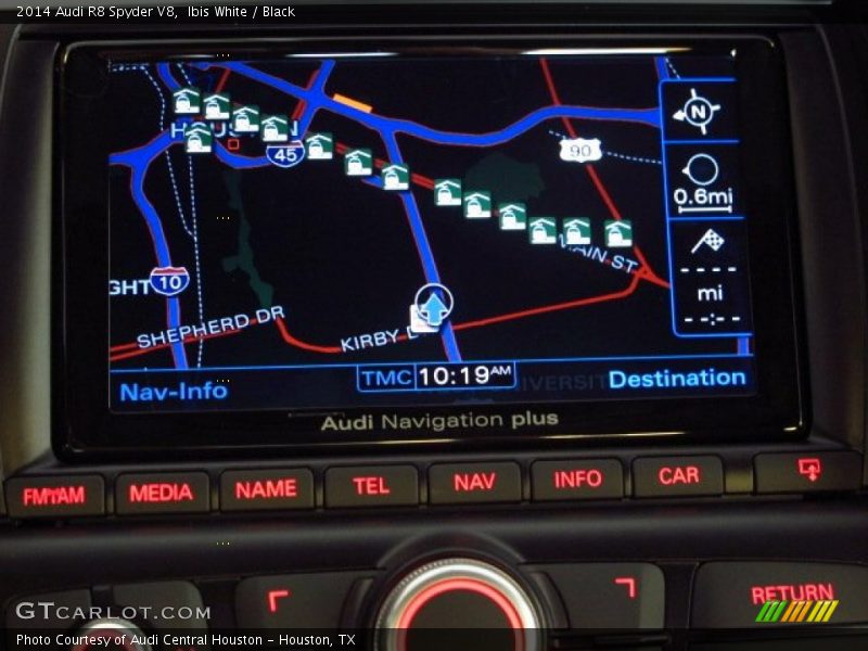 Navigation of 2014 R8 Spyder V8