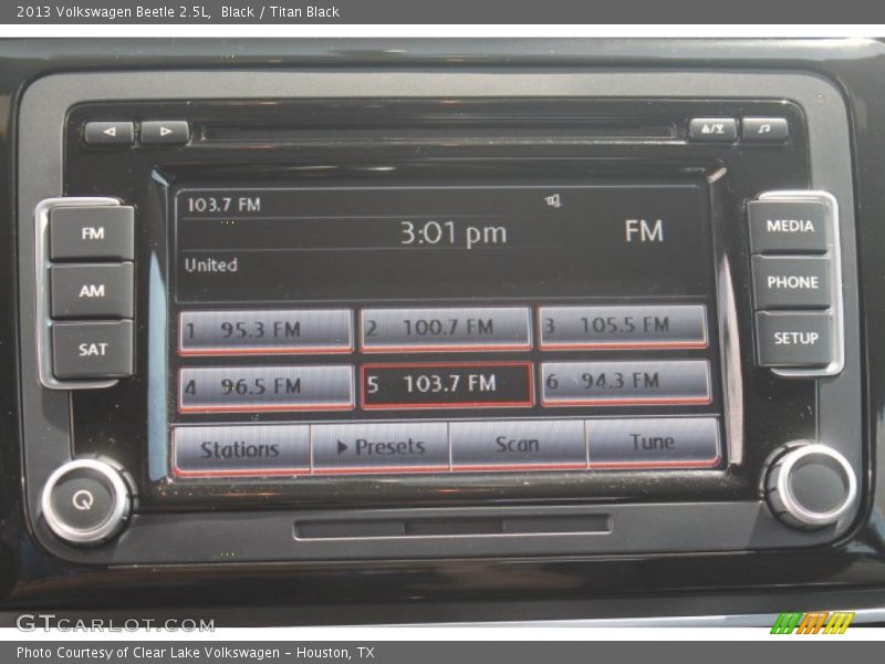 Black / Titan Black 2013 Volkswagen Beetle 2.5L