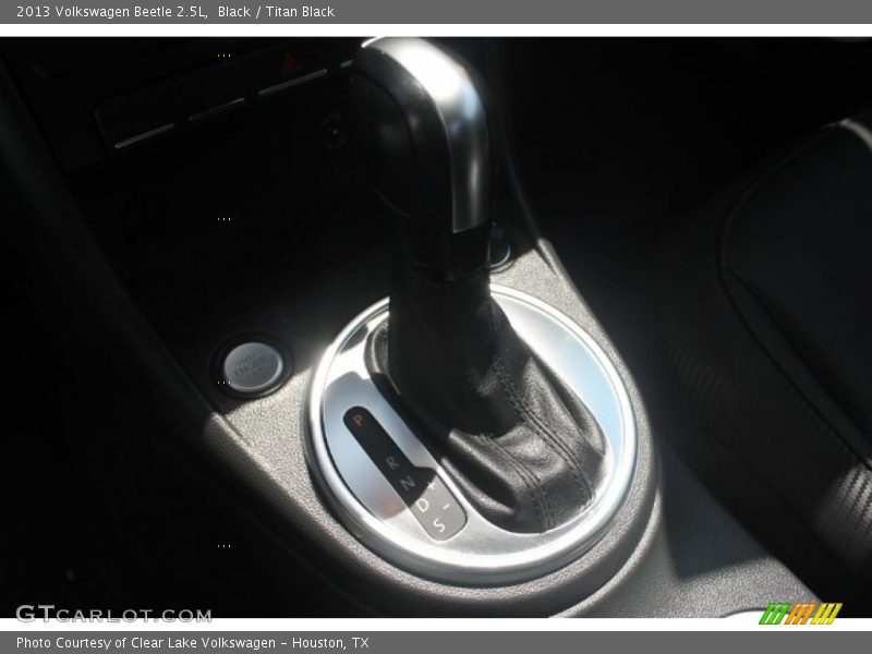 Black / Titan Black 2013 Volkswagen Beetle 2.5L