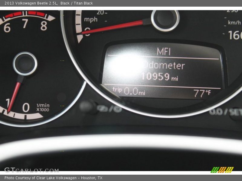 Black / Titan Black 2013 Volkswagen Beetle 2.5L