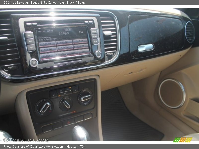 Black / Beige 2014 Volkswagen Beetle 2.5L Convertible