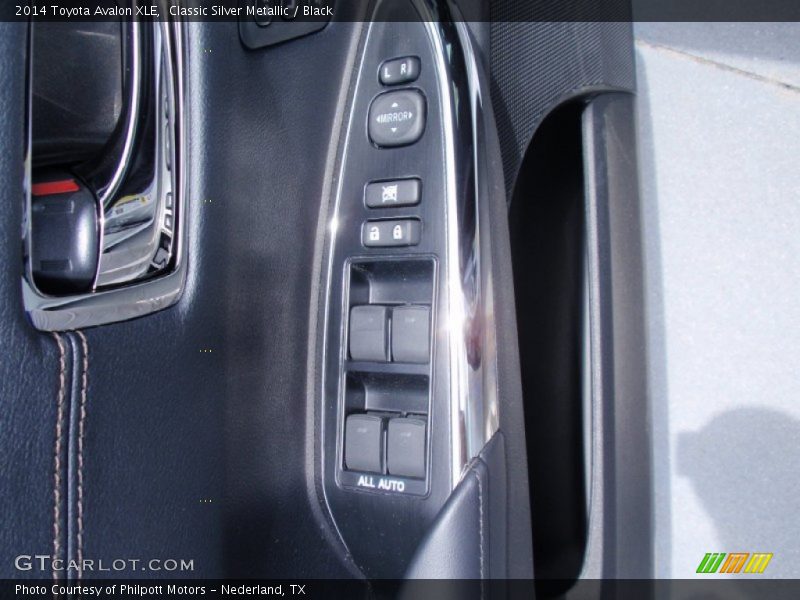 Classic Silver Metallic / Black 2014 Toyota Avalon XLE