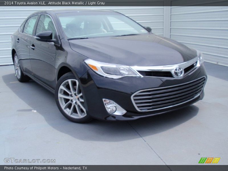 Attitude Black Metallic / Light Gray 2014 Toyota Avalon XLE