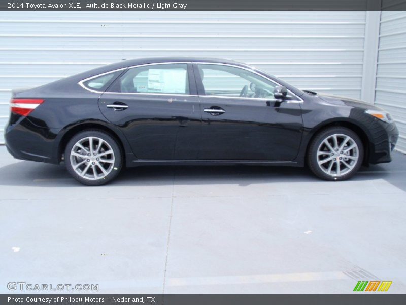 Attitude Black Metallic / Light Gray 2014 Toyota Avalon XLE
