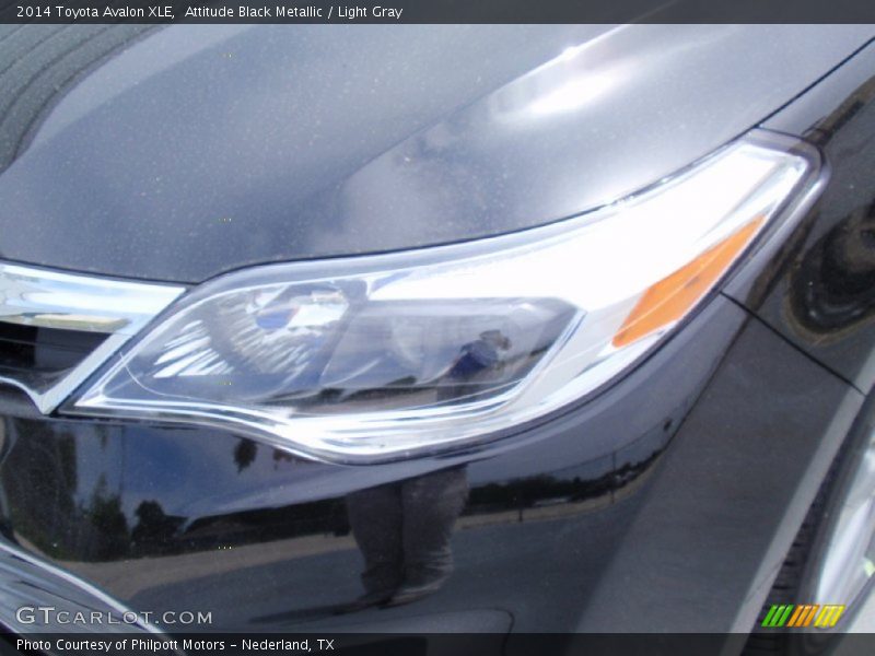 Attitude Black Metallic / Light Gray 2014 Toyota Avalon XLE