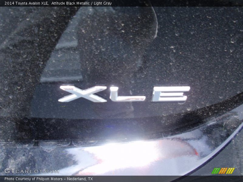 Attitude Black Metallic / Light Gray 2014 Toyota Avalon XLE