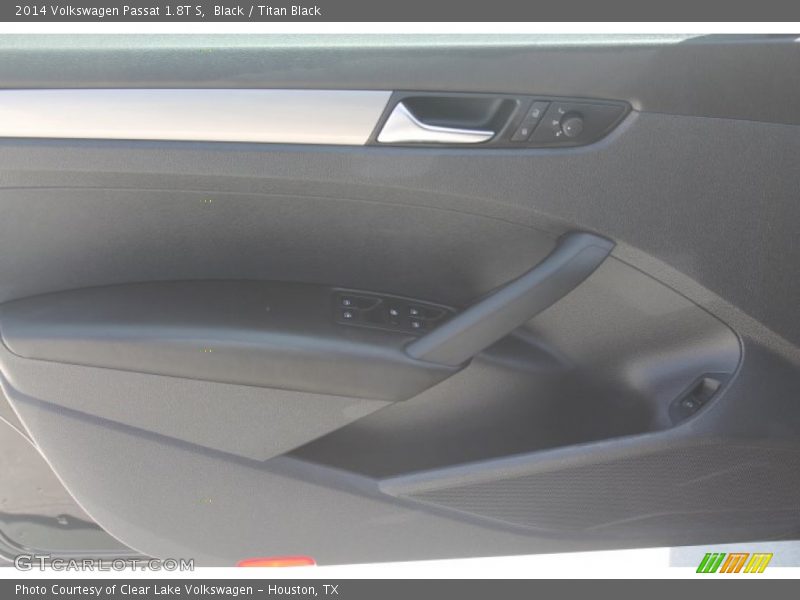 Black / Titan Black 2014 Volkswagen Passat 1.8T S