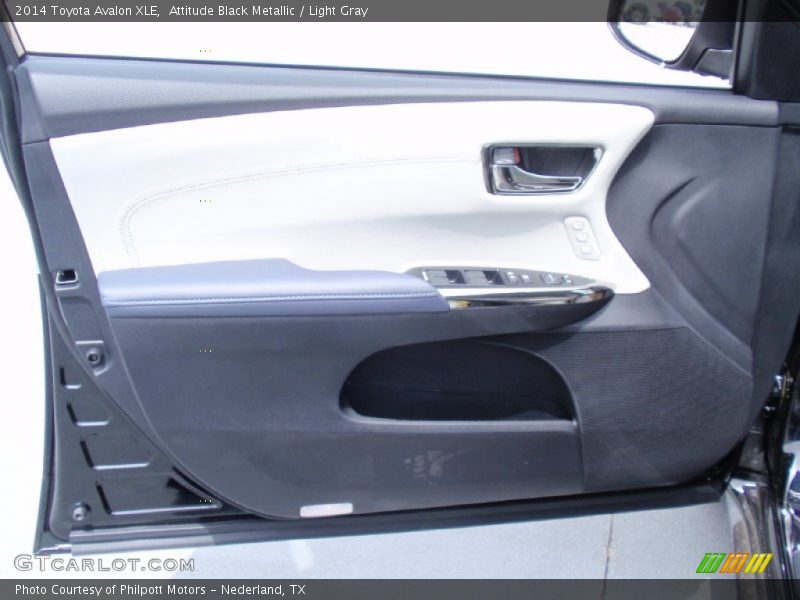 Attitude Black Metallic / Light Gray 2014 Toyota Avalon XLE