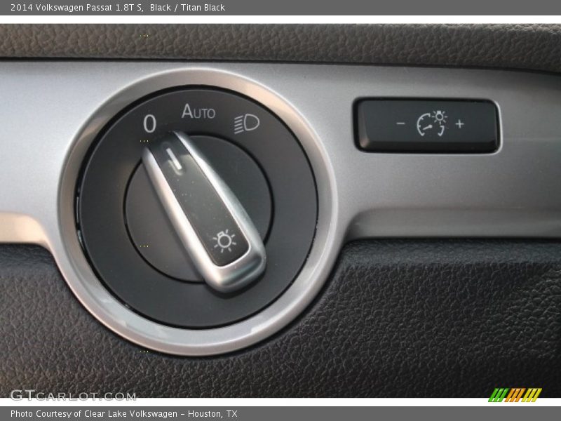 Black / Titan Black 2014 Volkswagen Passat 1.8T S