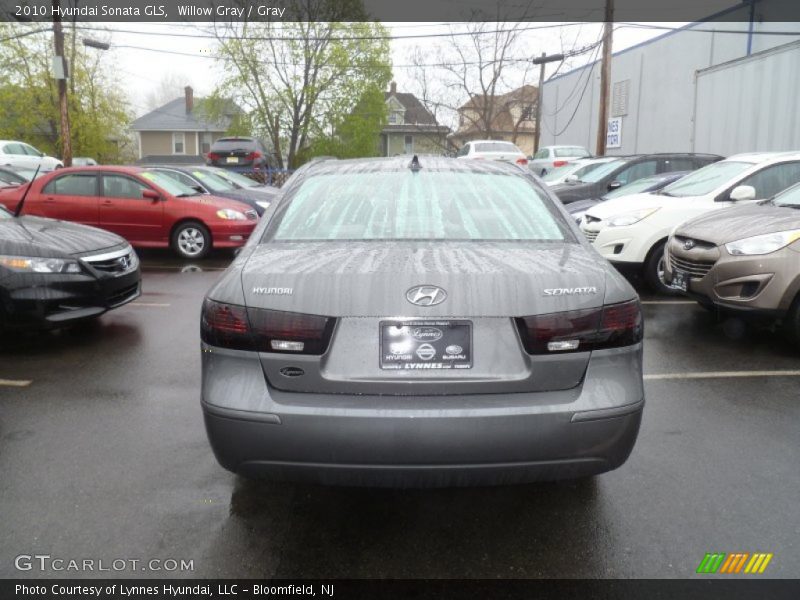 Willow Gray / Gray 2010 Hyundai Sonata GLS