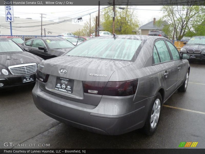 Willow Gray / Gray 2010 Hyundai Sonata GLS