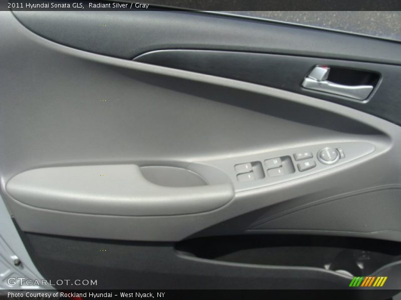 Radiant Silver / Gray 2011 Hyundai Sonata GLS