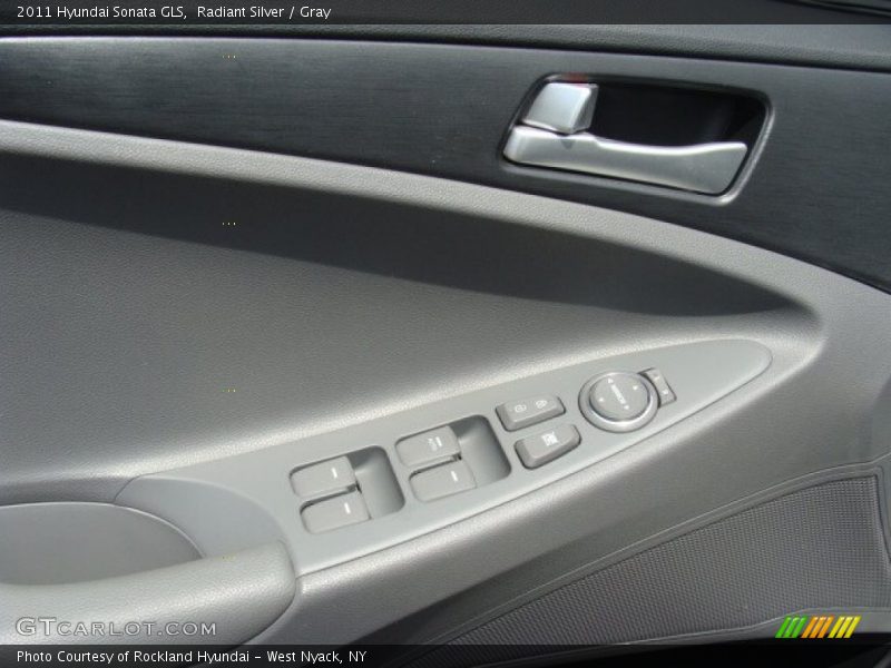 Radiant Silver / Gray 2011 Hyundai Sonata GLS