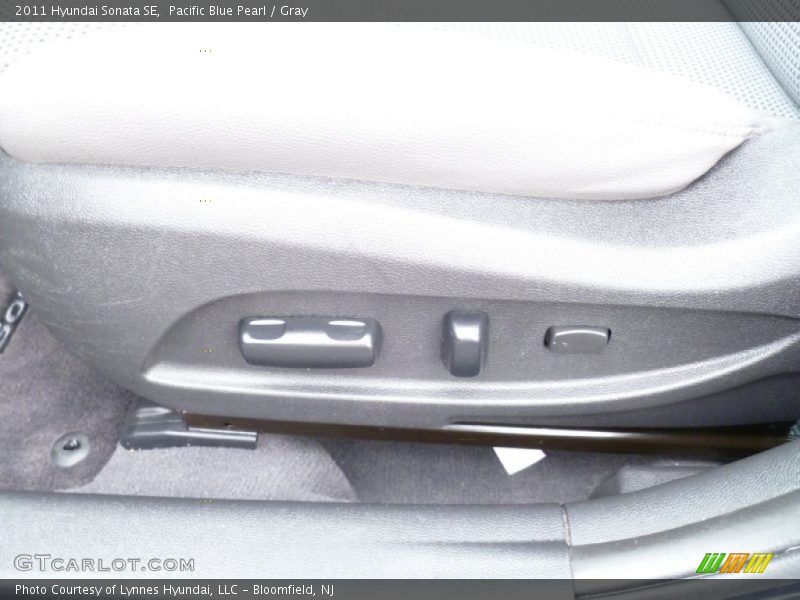 Pacific Blue Pearl / Gray 2011 Hyundai Sonata SE
