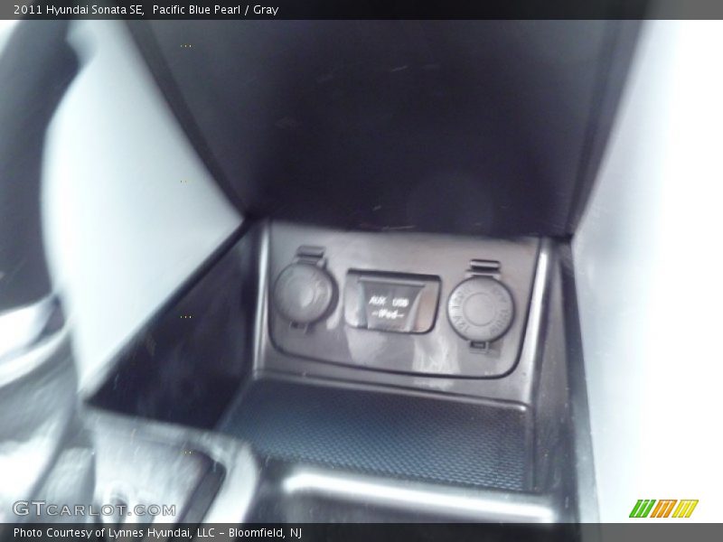Pacific Blue Pearl / Gray 2011 Hyundai Sonata SE